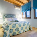Forest Boutique Hotel 3*