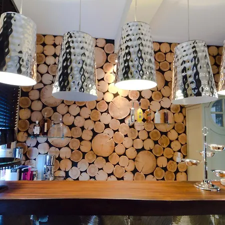 Forest Boutique Hotel 3*
