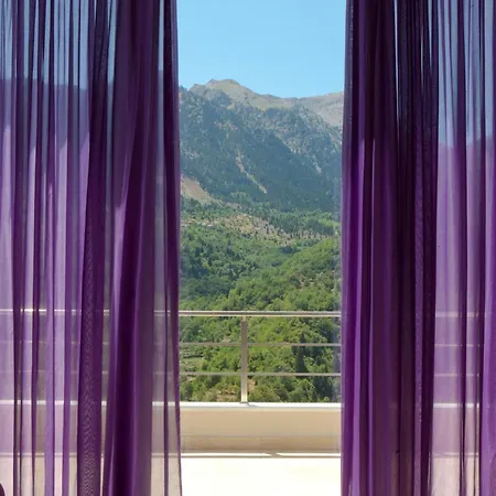Forest Boutique Mega Chorio