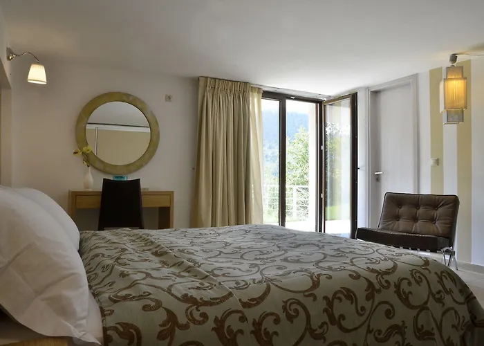 Forest Boutique Ξενοδοχείο Mega Chorio